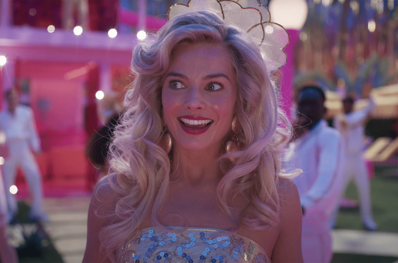 Margot Robbie Says ‘Oppenheimer’ Producer Told Her ‘Barbie’ Should Move Its Release Date